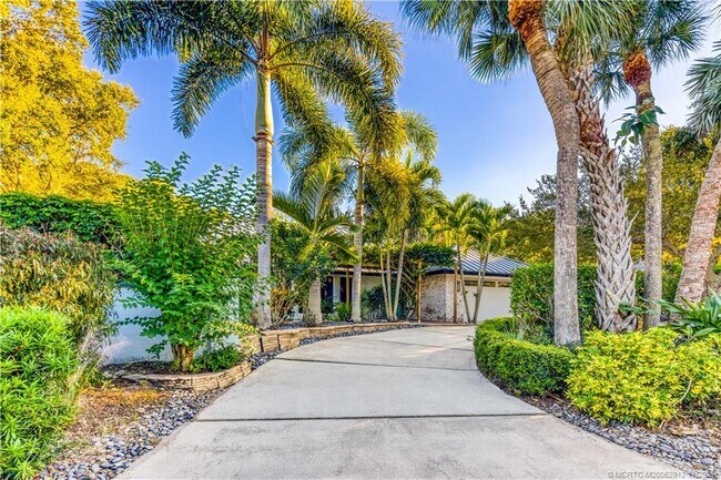 Photo - 7 Oakwood Dr