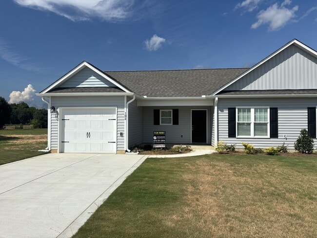 Photo - 102 Berkshire Cir House