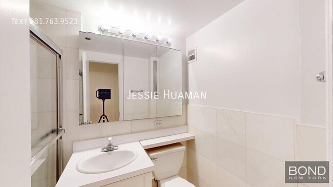 Photo - 1570 First Ave -4GH Unit 4GH