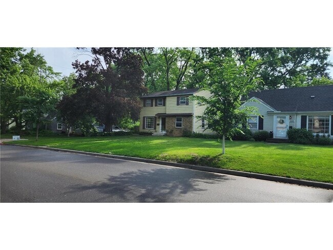 Building Photo - 3101 Quebec Ave S Rental