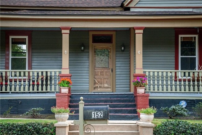 152 Rivertown Rd