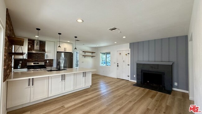 Photo - 6056 Fair Ave