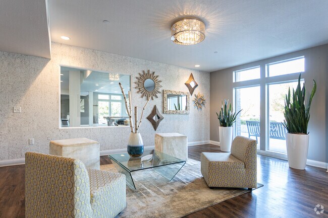 Moda Newhouse