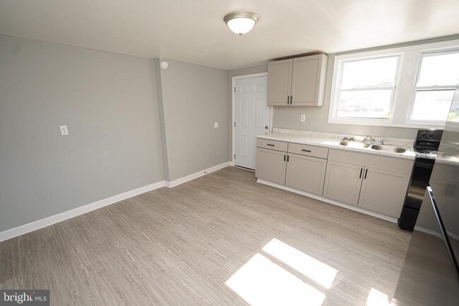 Photo - 30514 Dr William P. Hytche Blvd Unit B