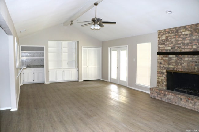 Photo - 13811 Brook Hollow Blvd