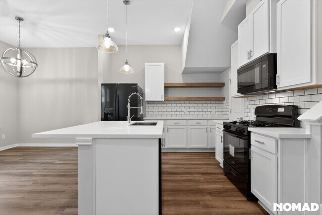 Photo - 208 Clark Rd