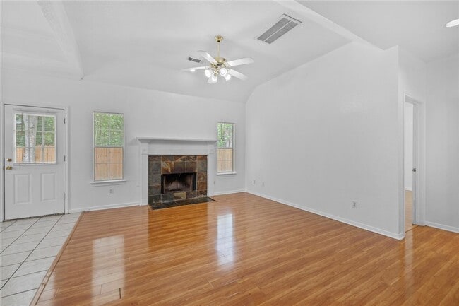 Photo - 2106 Hawks Rd