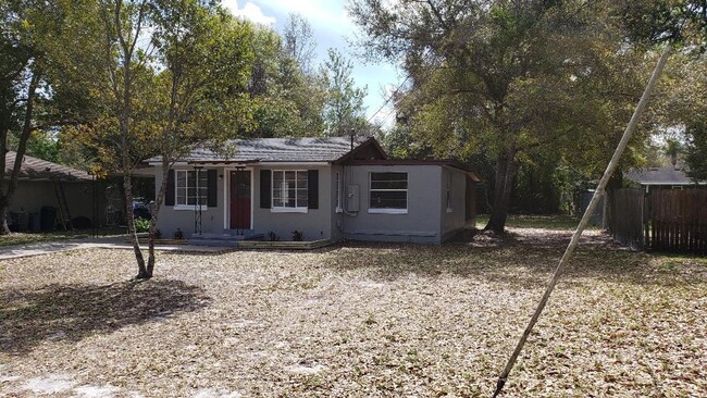 Photo - 1 Bed 1 Bath Remodeled Home | Pet Friendly | Washer Dryer Hook Ups | Section 8 Welcome