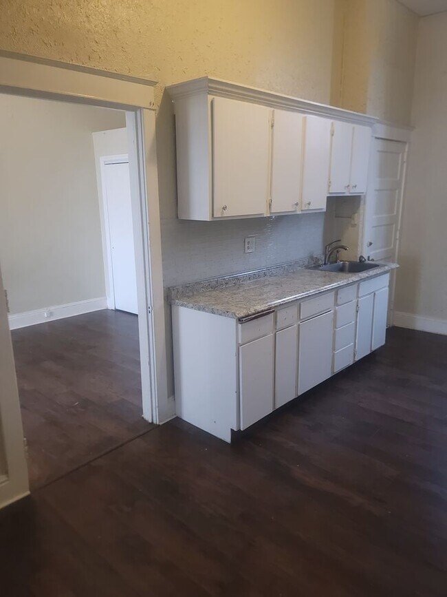 Photo - 49-51 West Market Street Unit 2R