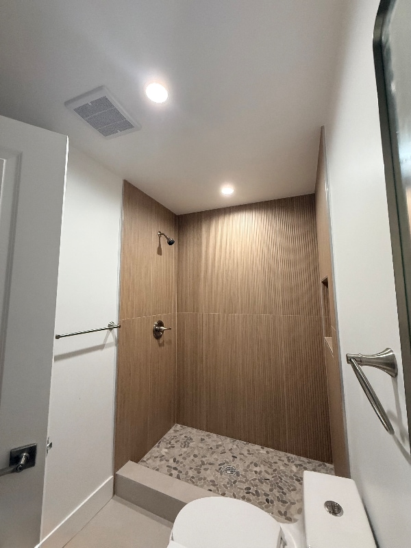 Photo - 442 E 44th Cir Unit 444- A