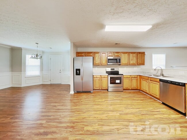 Photo - 25 Heaton Dr