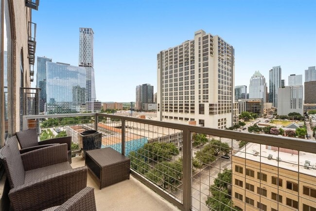Photo - 507 Sabine St Unit 901
