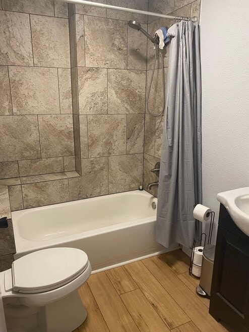 Photo - 1015 Laughlin St