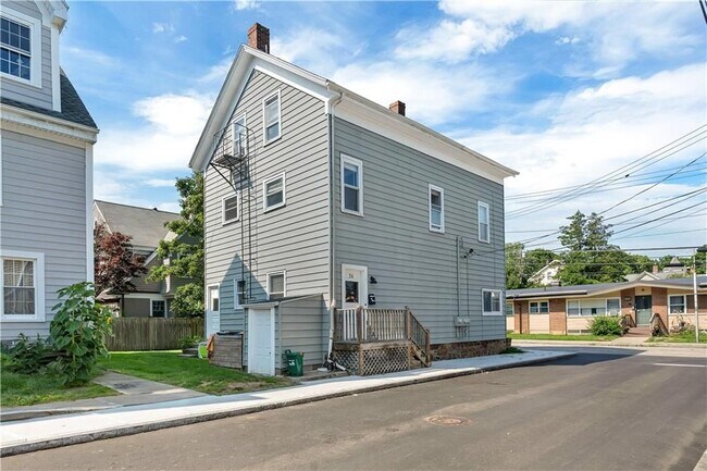 Photo - 24 Pond Ave Unit 1