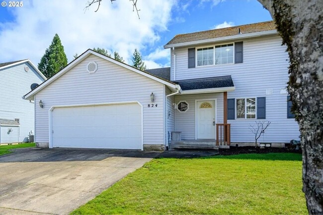 Building Photo - 824 NE Ashby Ct