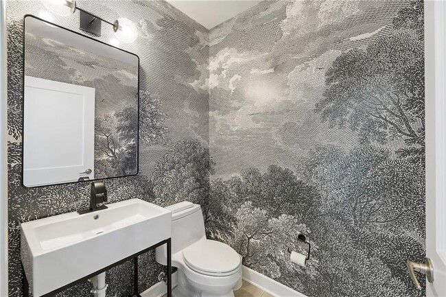 Photo - 2795 Peachtree Rd NE Unit 1701