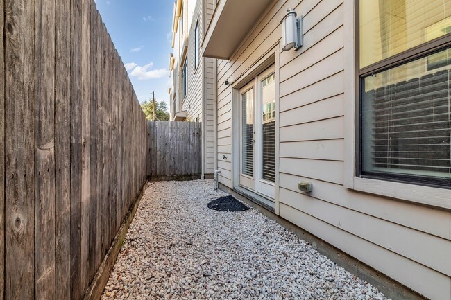 Photo - 1724 Ovid St