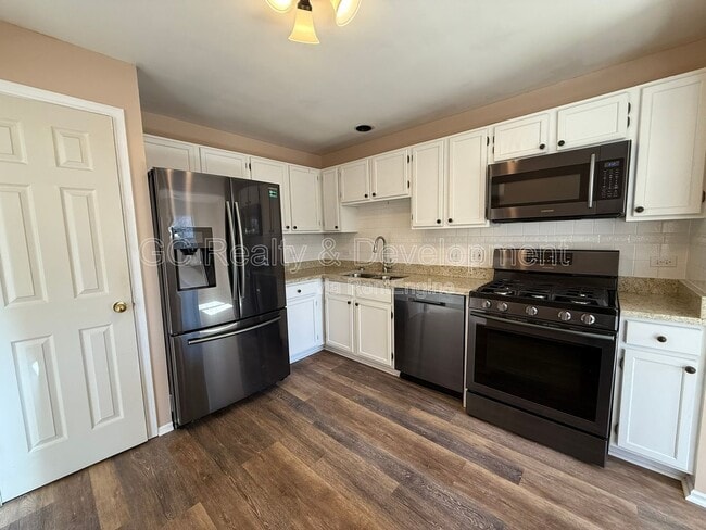 Photo - 2878 Meadow Ln