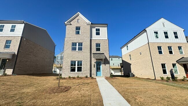 Photo - 2400 Whistler Way NE