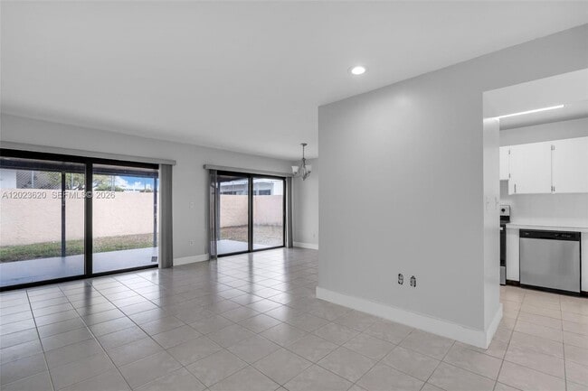 3815 SW 82nd Ave