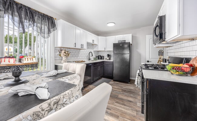 Photo - Eden of Whitehall