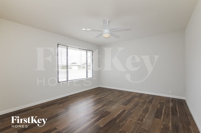 Photo - 10843 N 45th Ave