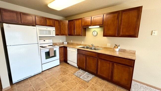 Photo - Prairie Sky Apartments