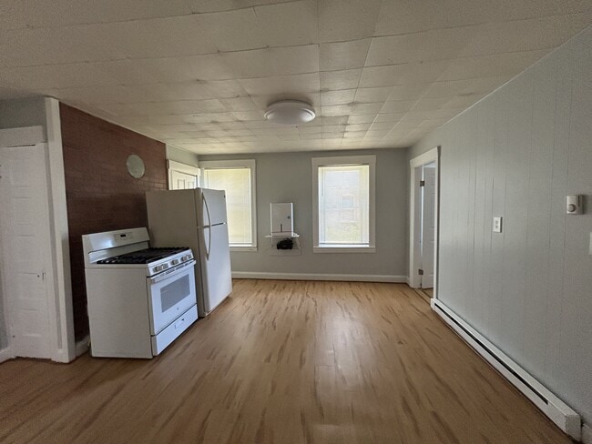 144 Fremont St Unit B