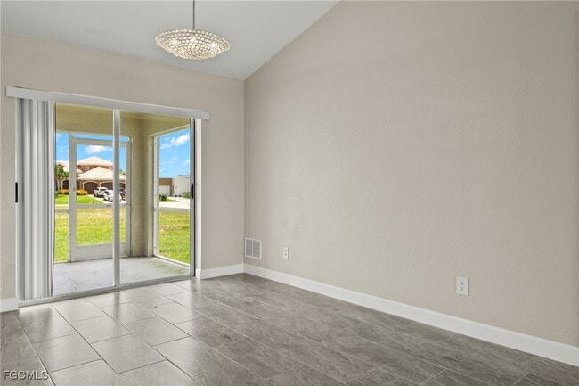 Photo - 3919 SW 14th Ave