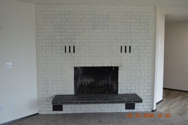 Photo - 215 SW 3rd St