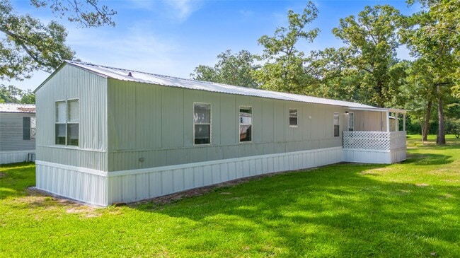 Photo - 1202 US-190