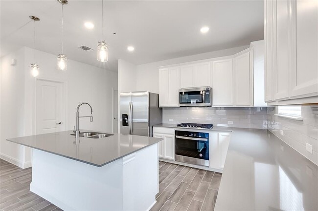 Photo - 13220 Baccarac Ln