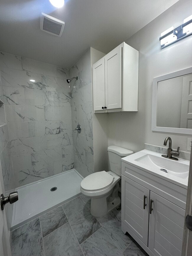 Photo - 140 N Acres Dr