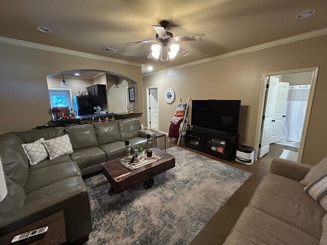 Photo - 3332 Travis Cole Ave