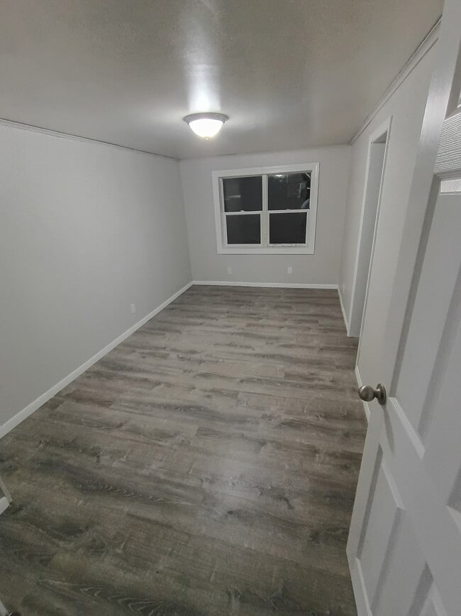 Photo - 511 7th Ave N Unit B