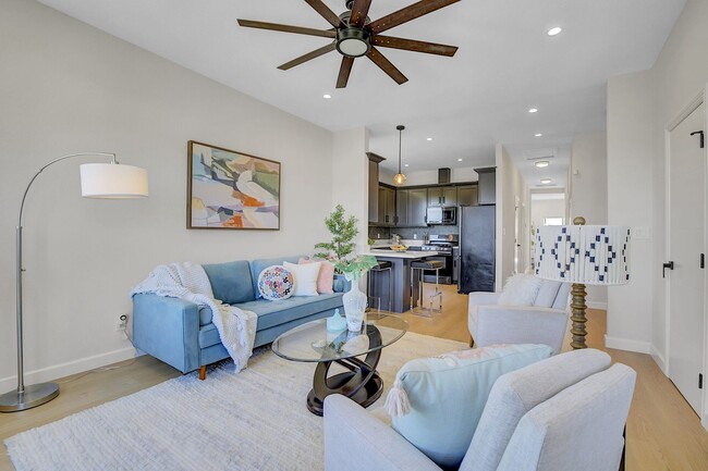Photo - Stylish West Oakland 2/1 Flat - Completely...