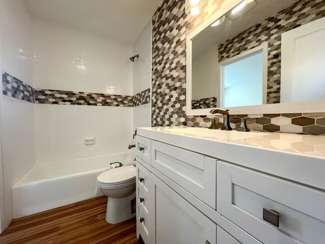 Photo - 311 W Palm Ave