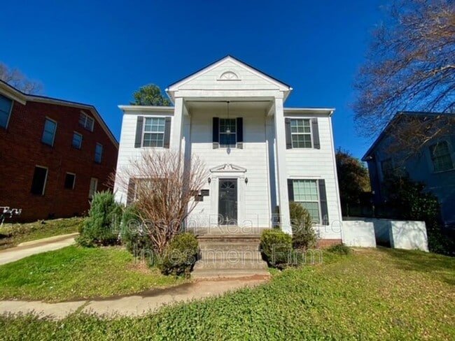 Building Photo - 810 Rutherford St Rental