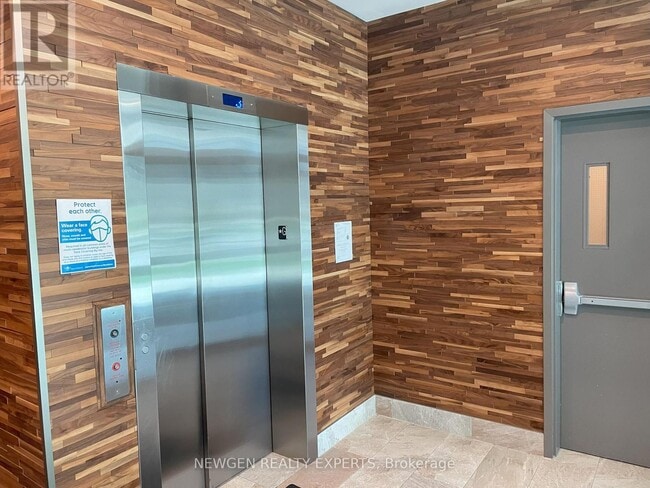 Photo - 250 Albert St Unit 720