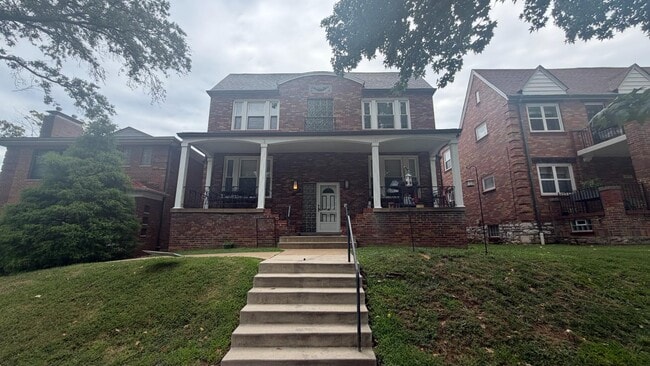 Photo - 6663 Devonshire Ave