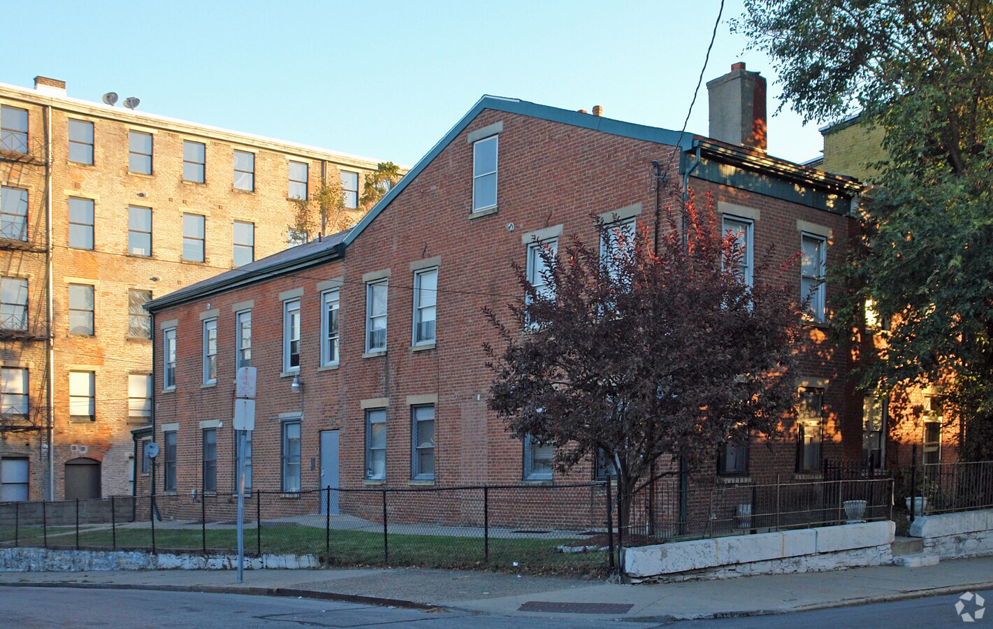 Photo - 216 Findlay St