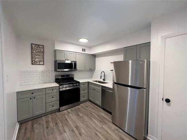 Photo - 2306 Barton Village Cir