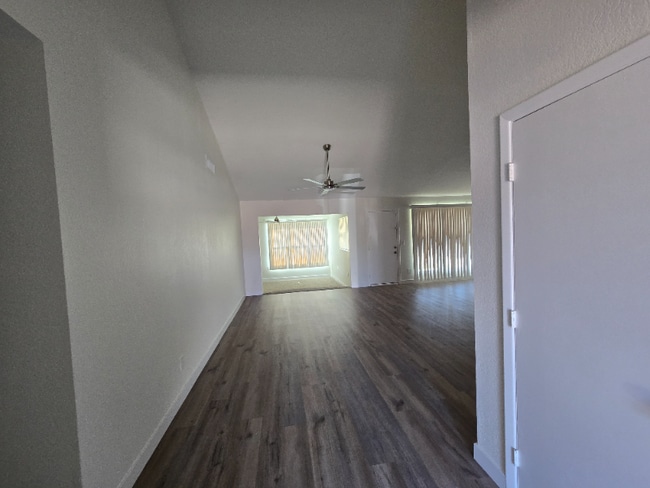 Photo - 7121 W Sierra Vista Dr