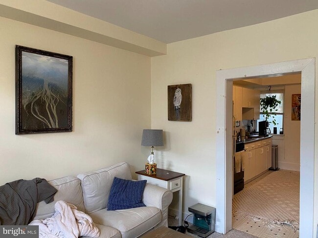 Building Photo - 229 S Ann St