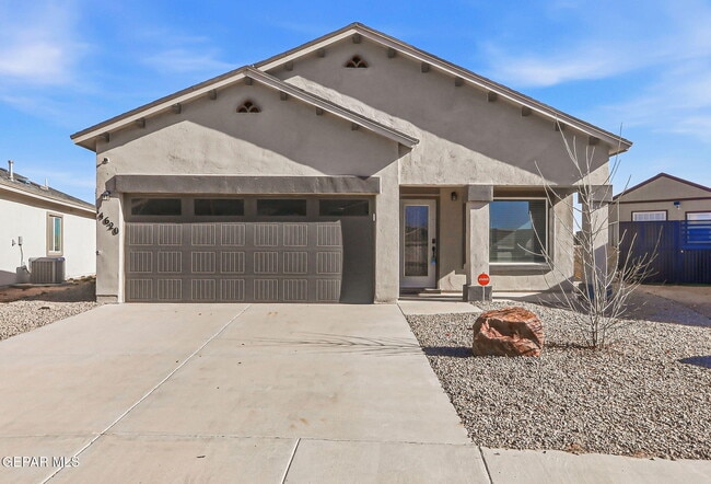 Building Photo - 14620 Carlo Alvarado Dr