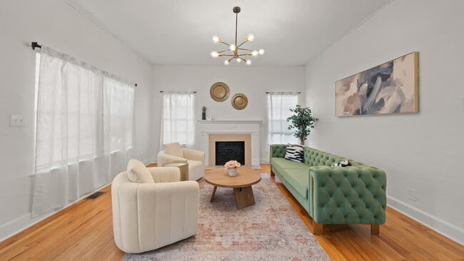 Building Photo - 307 W Haya St Rental