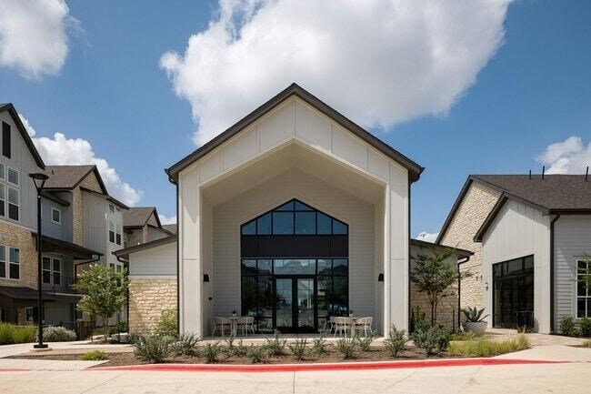 Photo - 3301 E Pecan St Unidad A1