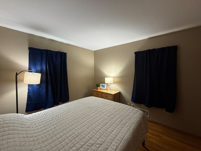 Photo - 1214-43 1/2 43 1/2 Ave NE Unit 1214