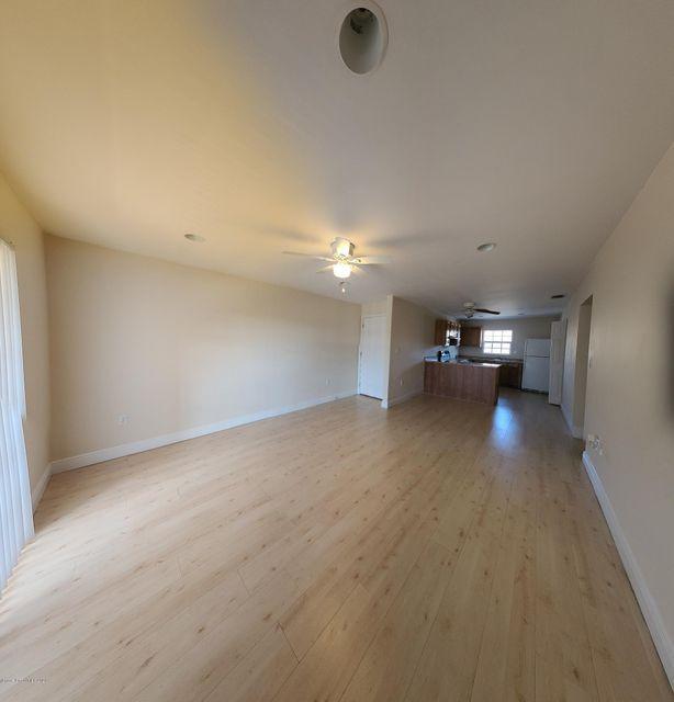 Photo - 255 Ulster Ln