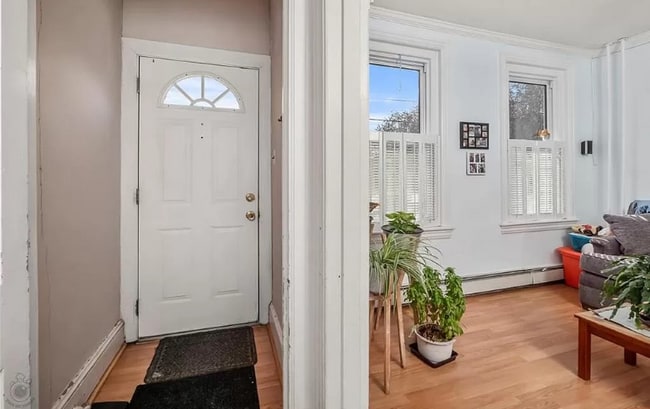 Photo - 227 E Garrison St